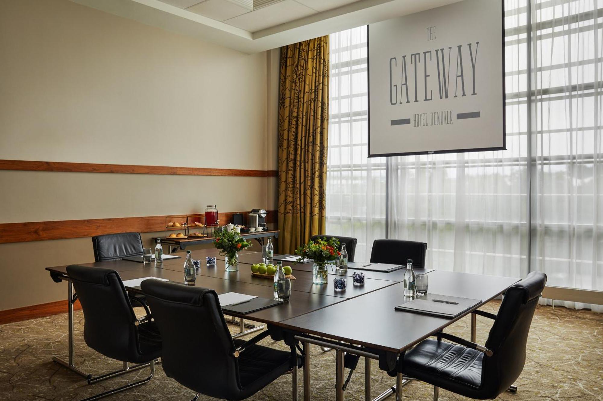 The Gateway Hotel Dundalk Extérieur photo